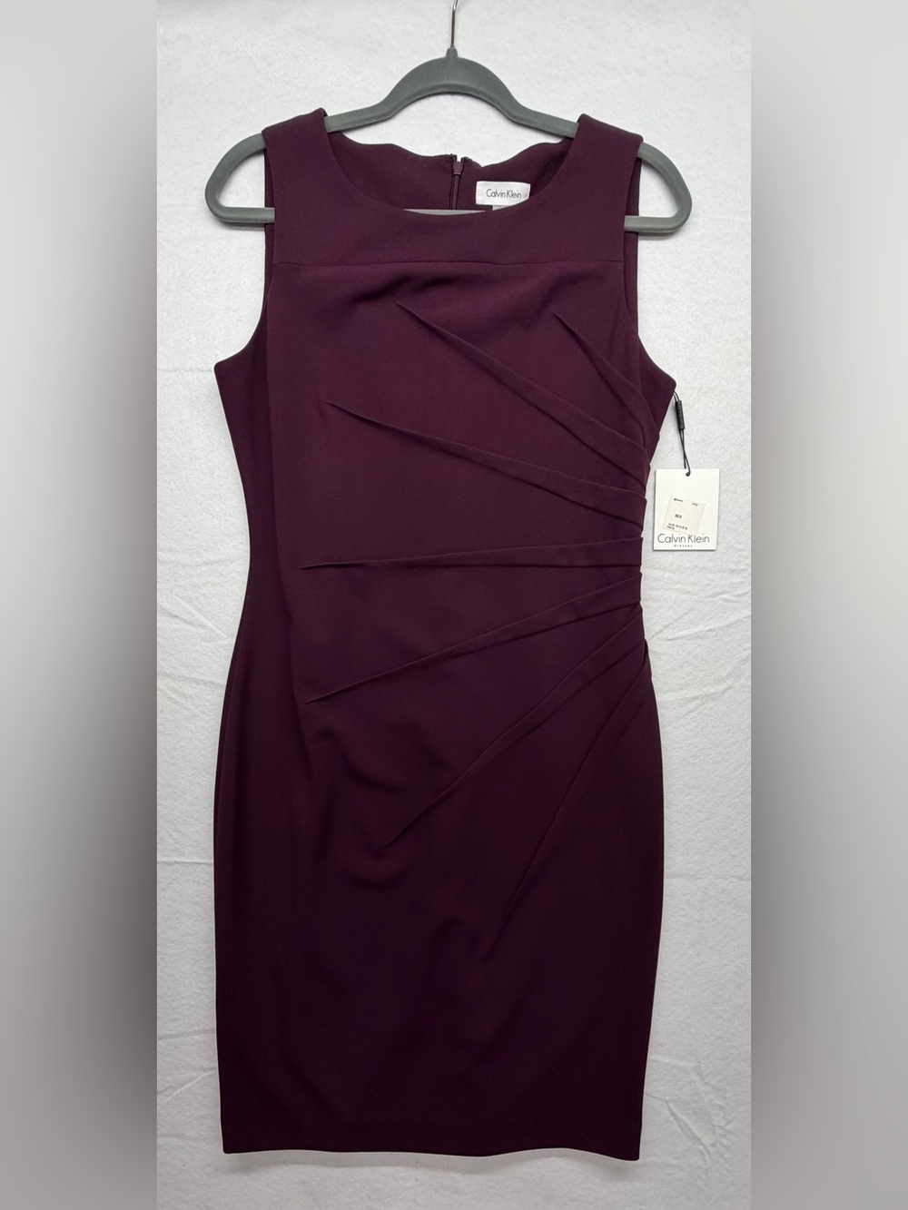 Calvin Klein Women's Sunburst Sheath Pleated Sleeveless Dress Size 10 NWT